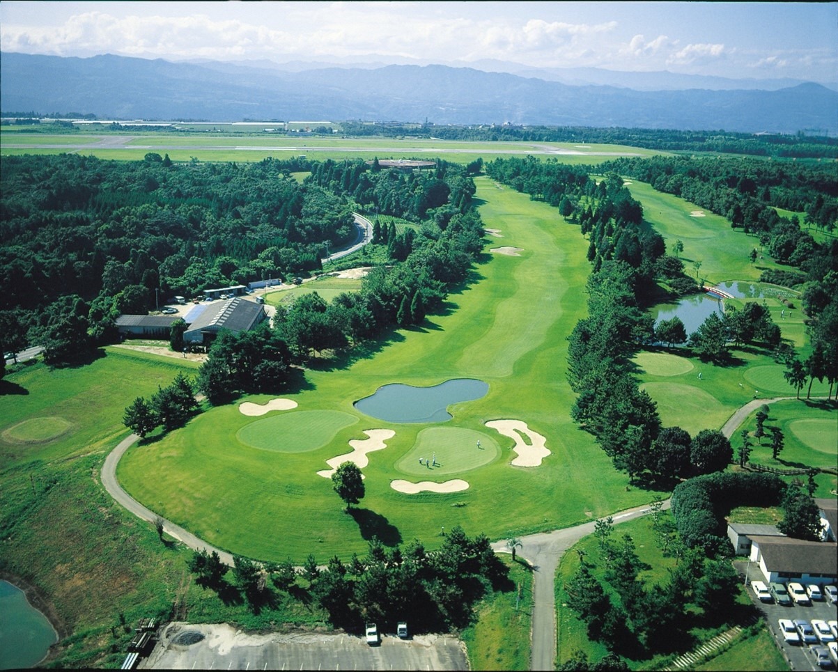 菊陽緑化興産株式会社（熊本空港カントリークラブ） スポーツ施設を探す くまもっと旅スポ（KUMAMOTO SPORTS TOURISM）