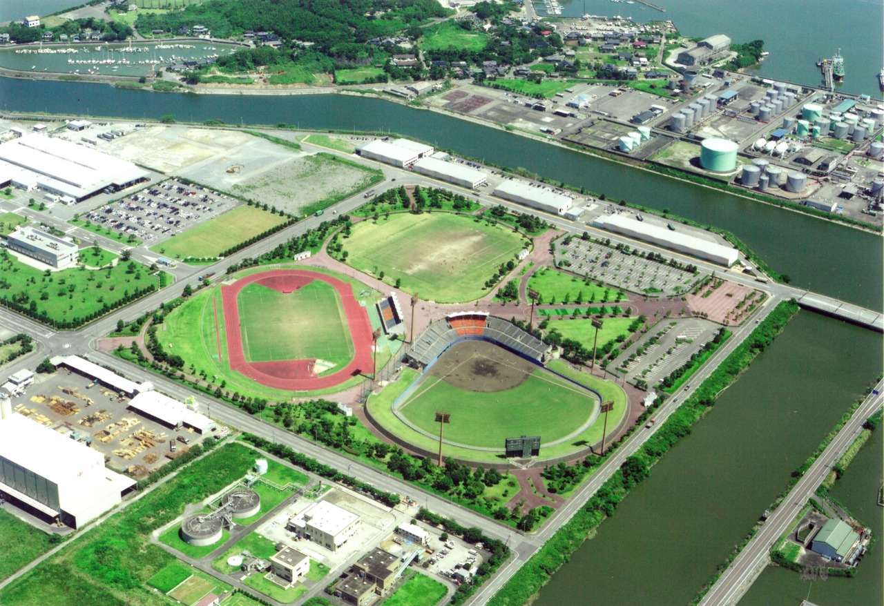 熊本県営八代運動公園の航空写真
