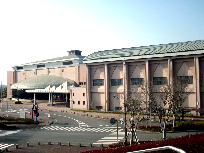 桃田運動公園 玉名市総合体育館の外観の写真