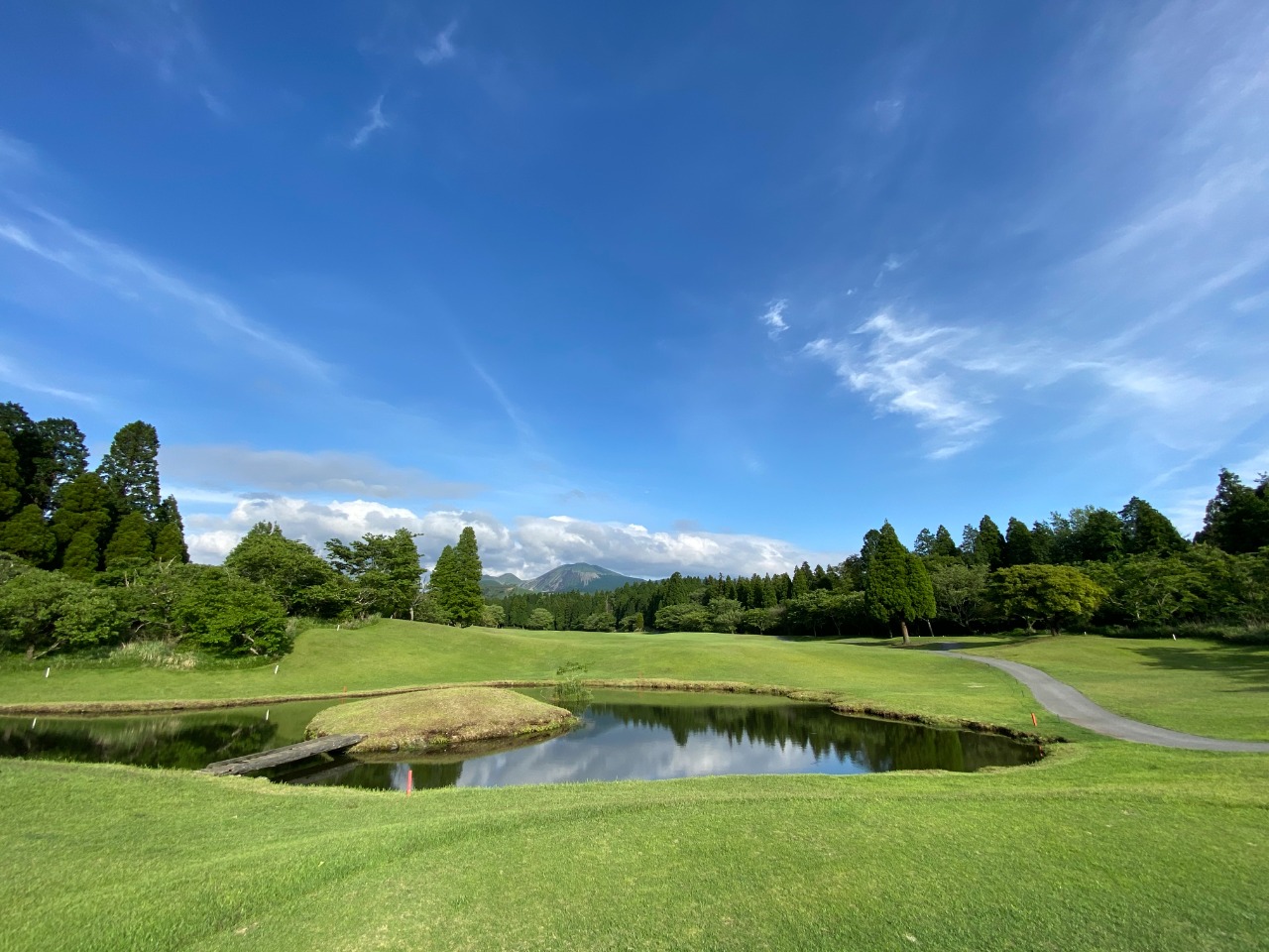 あつまる阿蘇赤水ゴルフ俱楽部 スポーツ施設を探す くまもっと旅スポ Kumamoto Sports Tourism